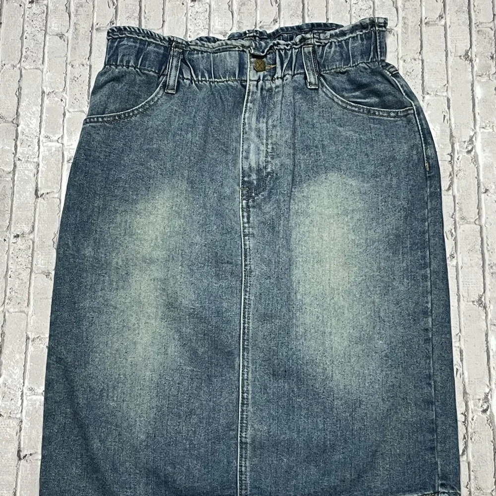 Casual Blue Denim Midi Skirt - Picture 1 of 5